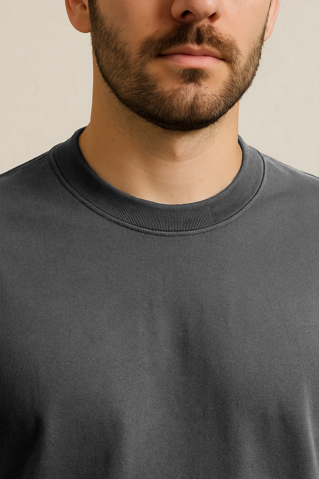 PLAYERA CARBÓN REGULAR FIT 200 GRAMOS